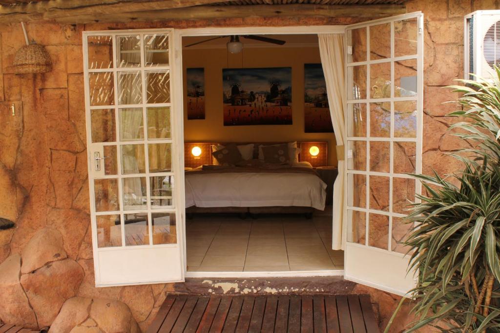 Guest house Flintstones Fourways