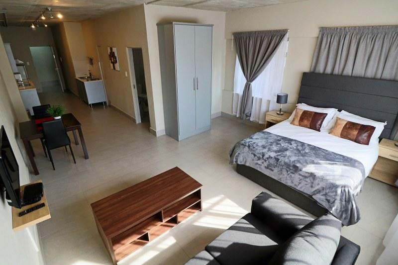Lakeview Apartment