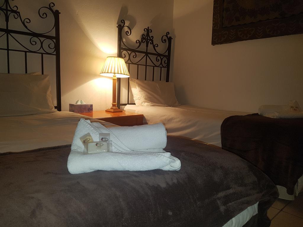 Thulani Guest house