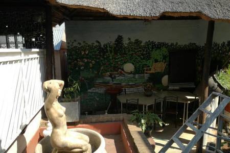 Siyabonga 3*