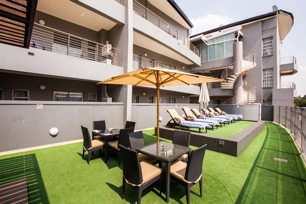 Genesis All-suite Apartment *