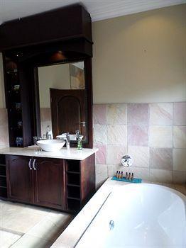 Villa Amanzi Boutique Guest House Johannesburg