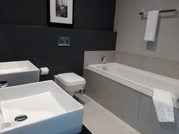 Aparthotel Mint Sandhurst 3*