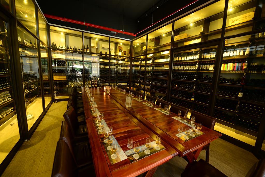 Sandton Skye Luxury Johannesburg