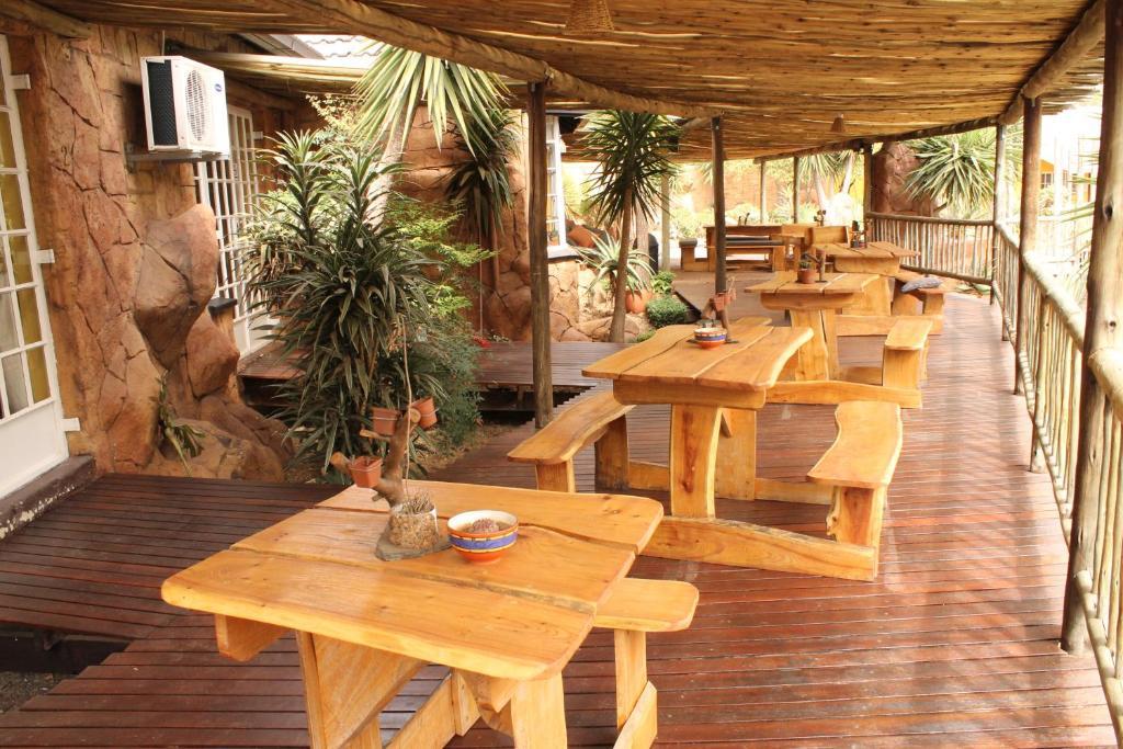 Flintstones Fourways 3*