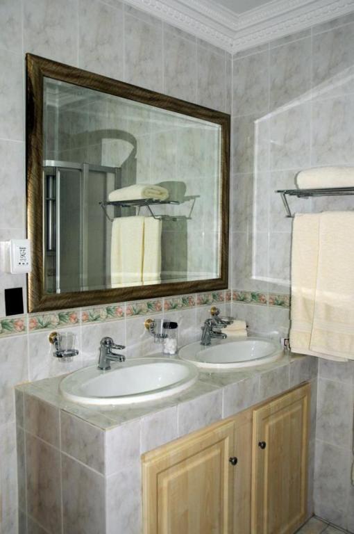 Hoyohoyo Chartwell 4*
