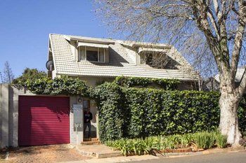 Life On 3rd Guest house