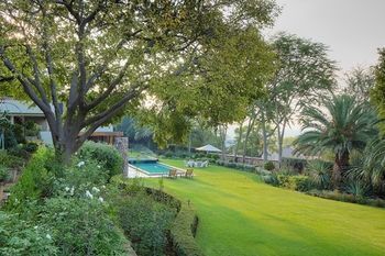 Guest house House Higgo 4*