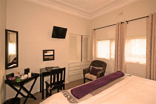 Charlie'S Spot - The Gardens Guest house Johannesburg