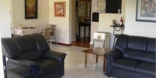 Homebase Melville Backpackers *