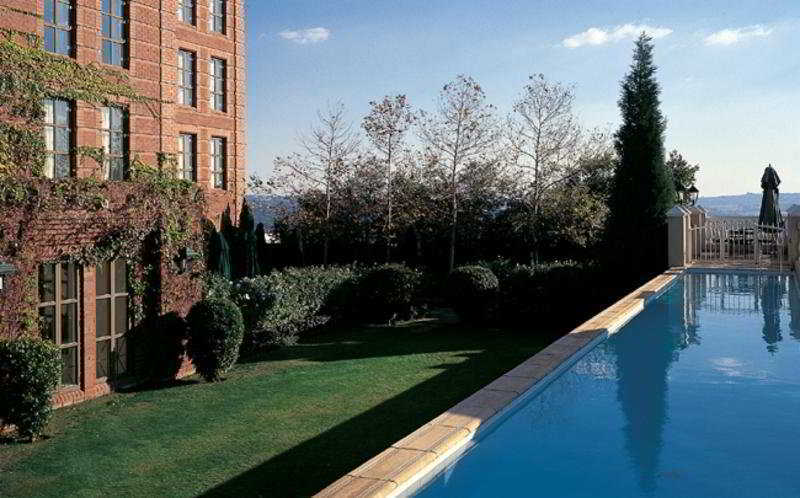 54 On Bath, Rosebank