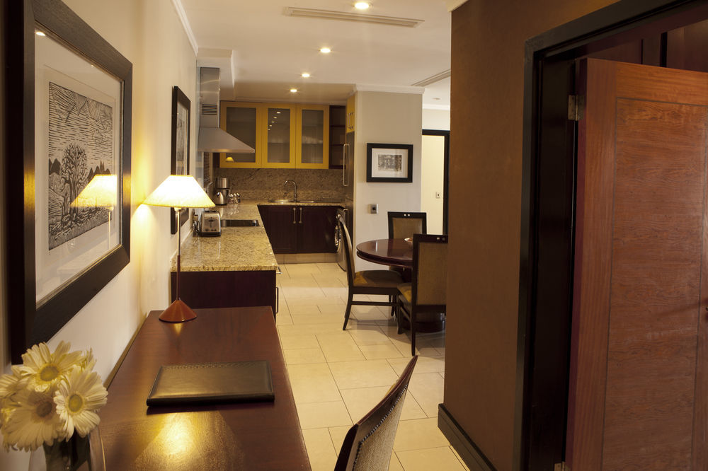 Hotel Raphael
