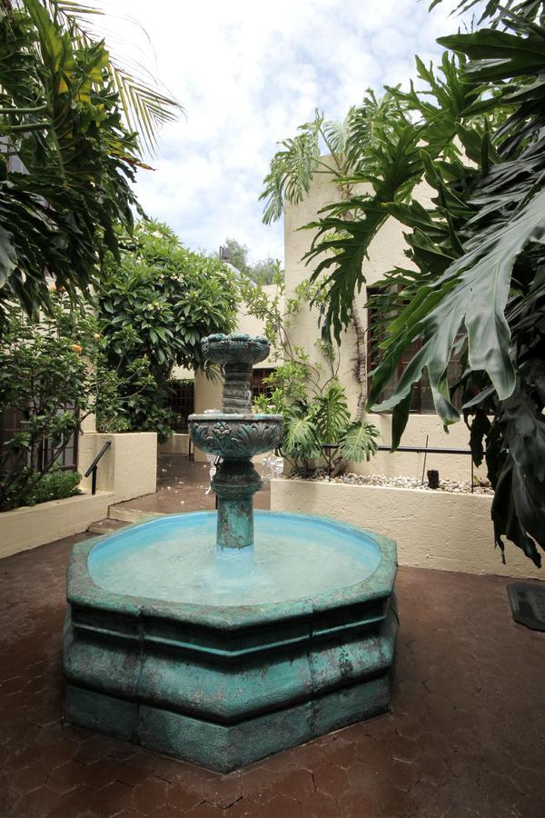 Annabel's Of Bryanston Bed & Breakfast