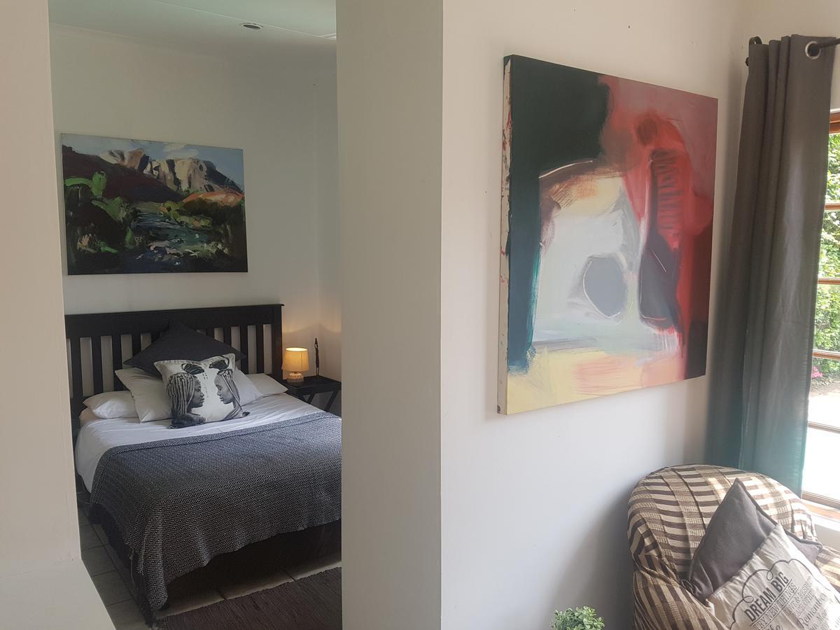 Thulani Guest house