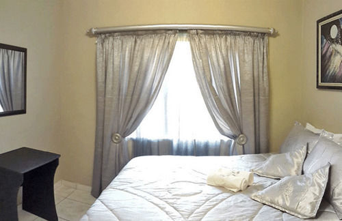 Hotel Crystal Rose