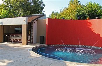 Stillpoint Country Manor *