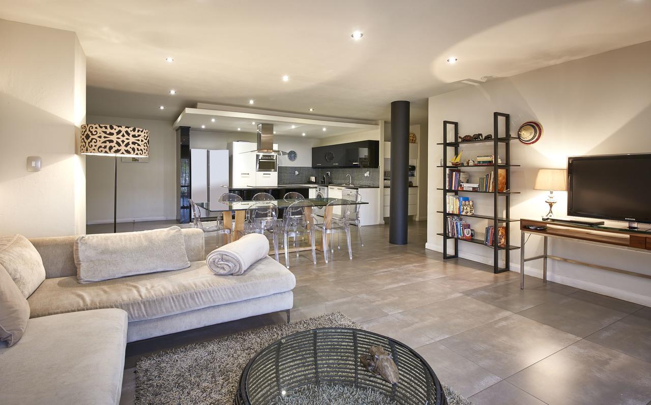 Dynasty Forest Sandown Serviced & Self Catering Apartment Johannesburg