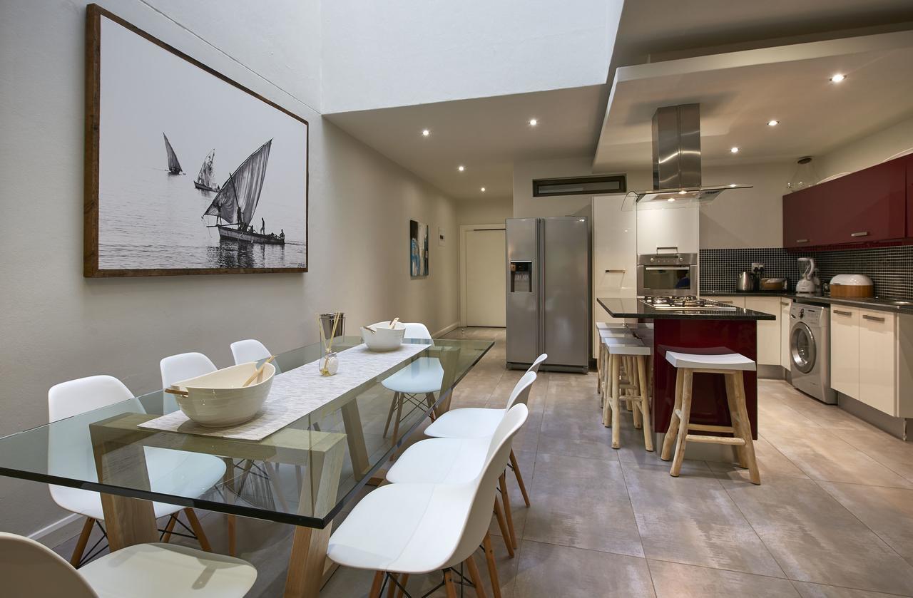 Apartment Dynasty Forest Sandown Serviced & Self Catering