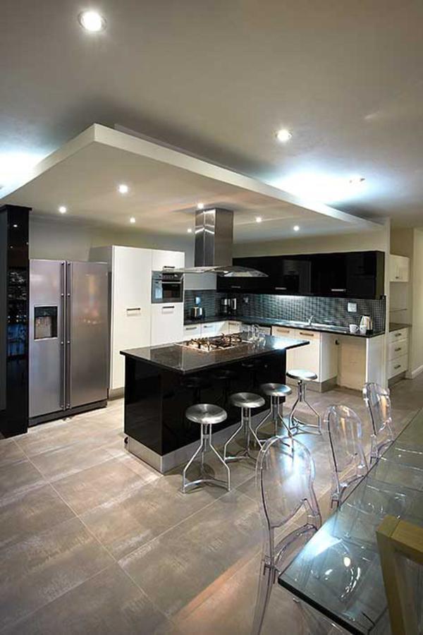 Apartment Dynasty Forest Sandown Serviced & Self Catering