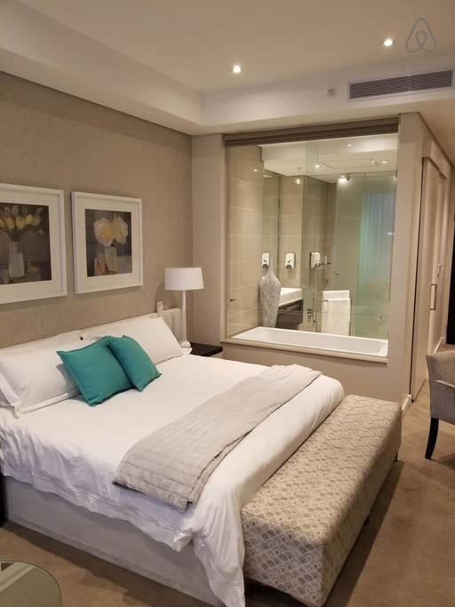 615 Sandton Skye * Johannesburg