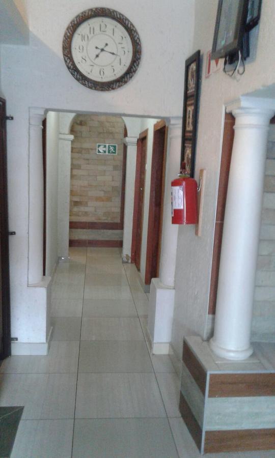 Royal Crown Guest house 3*