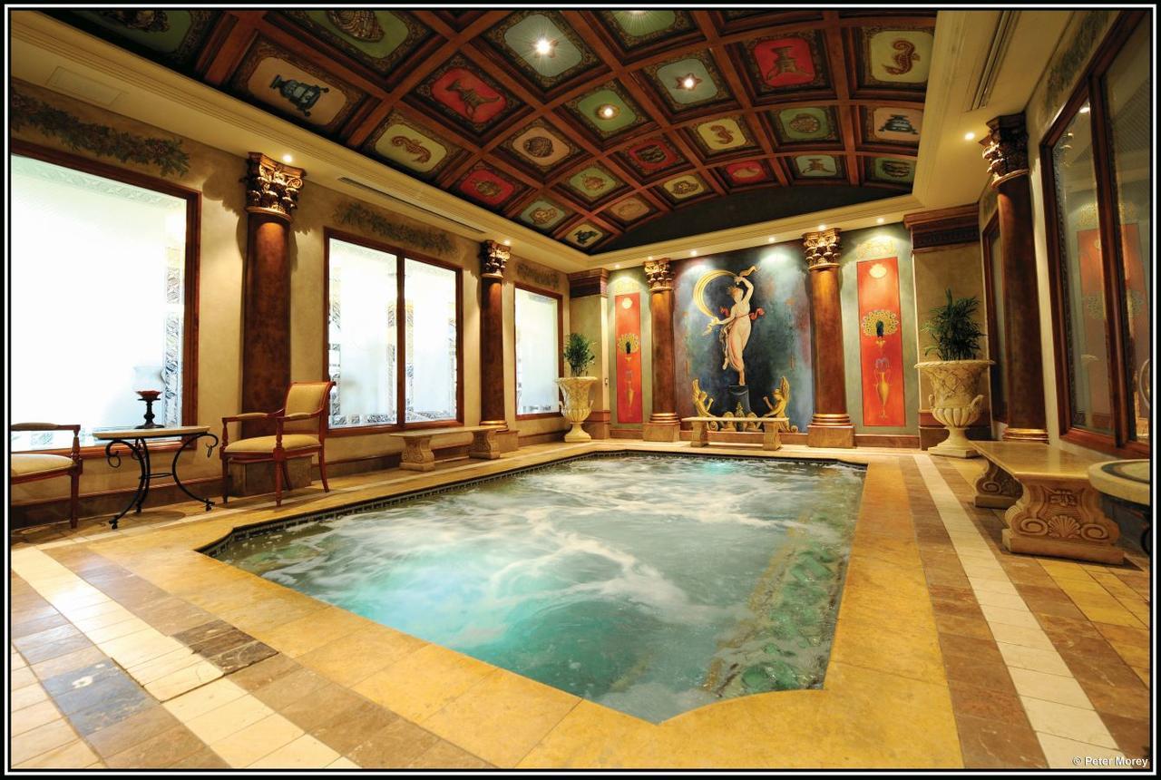 Peermont Metcourt At Emperors Palace Hotel 3*