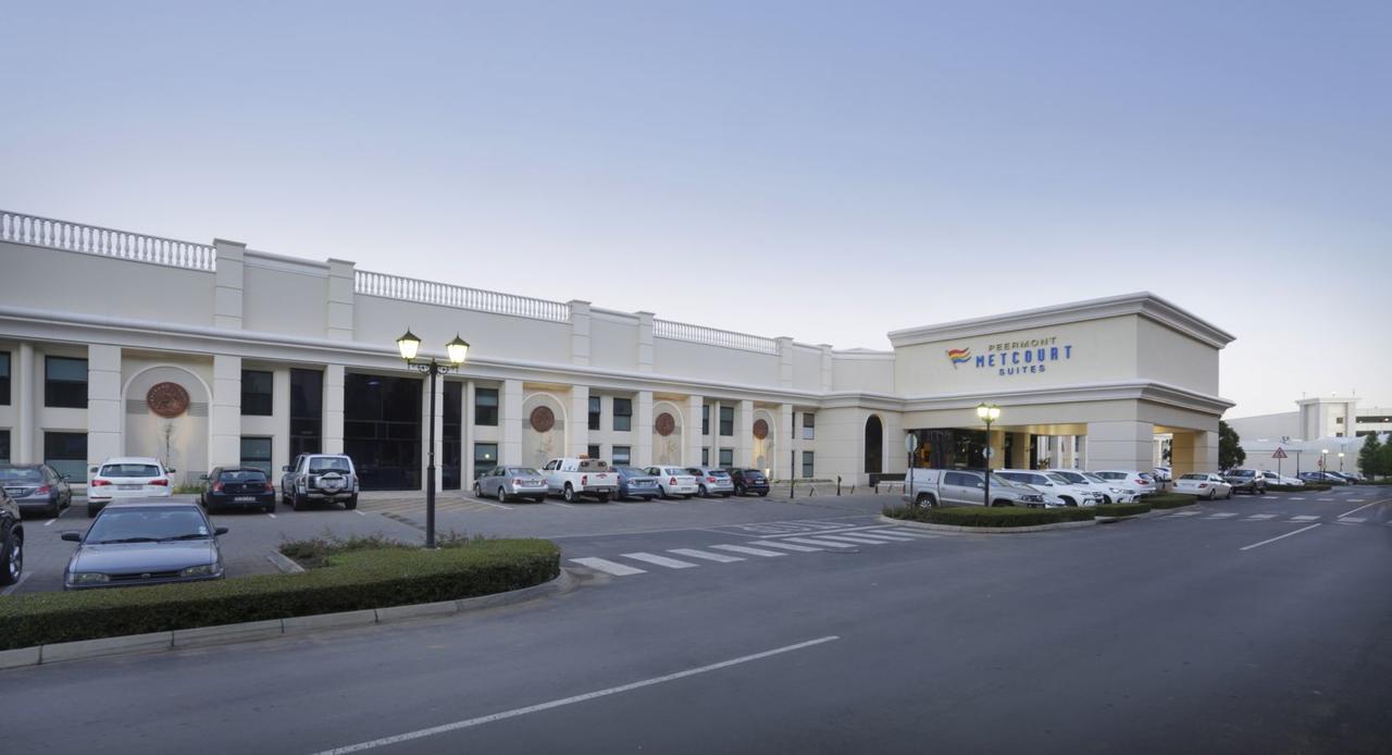 Peermont Metcourt At Emperors Palace Hotel 3*