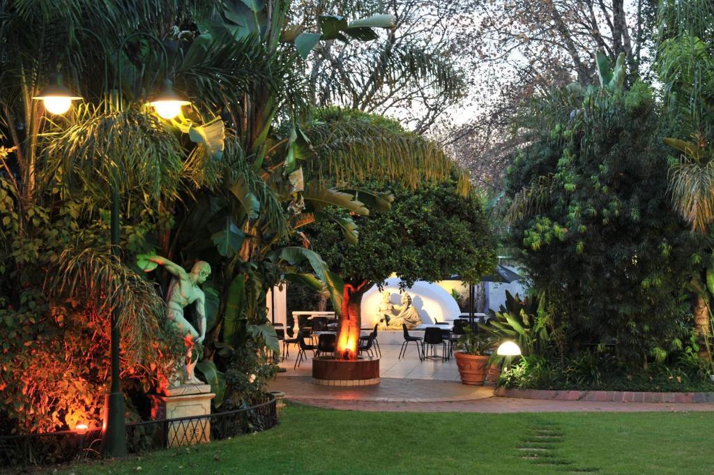 Simonne Johannesburg