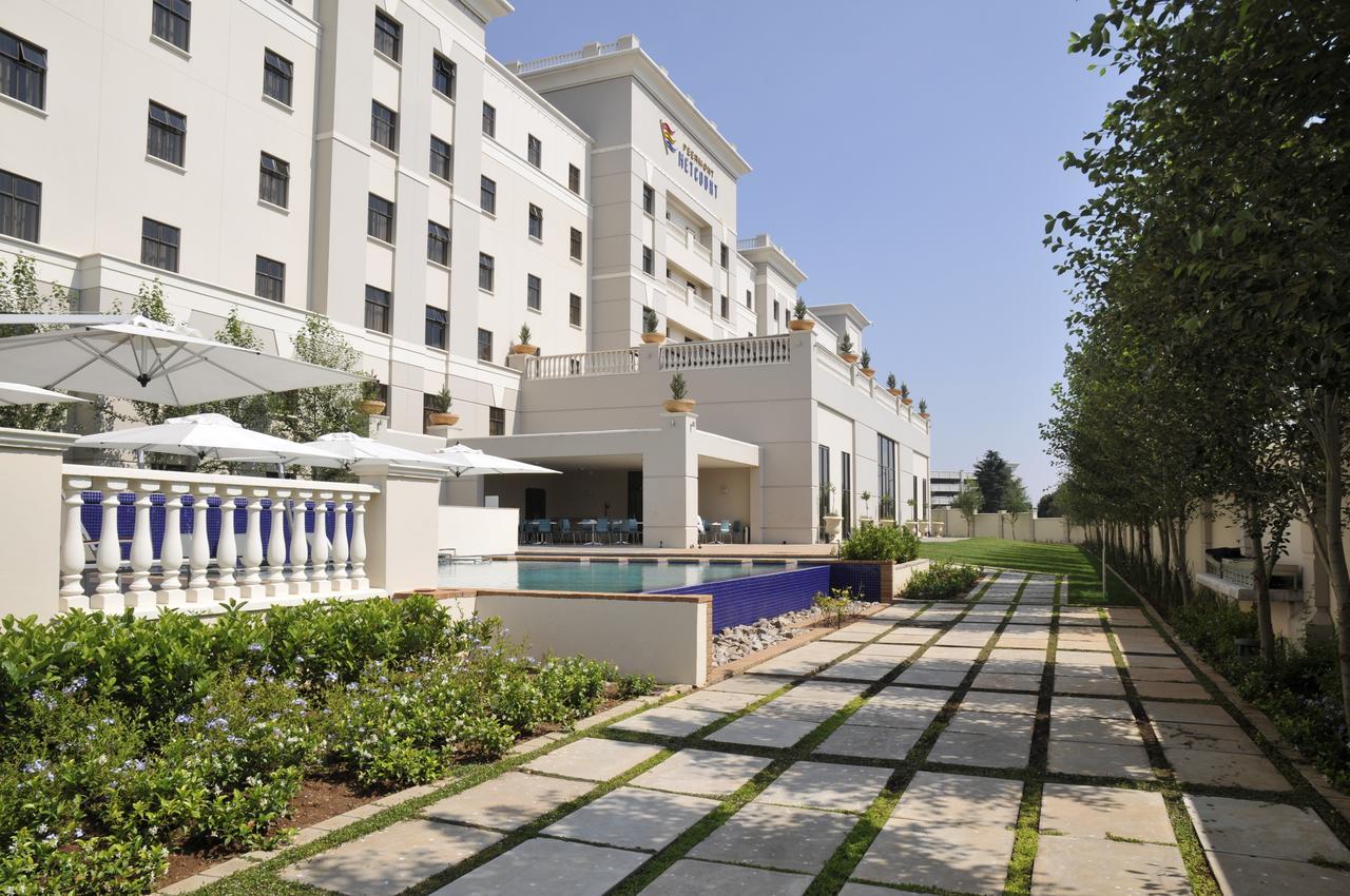 Peermont Metcourt At Emperors Palace Hotel