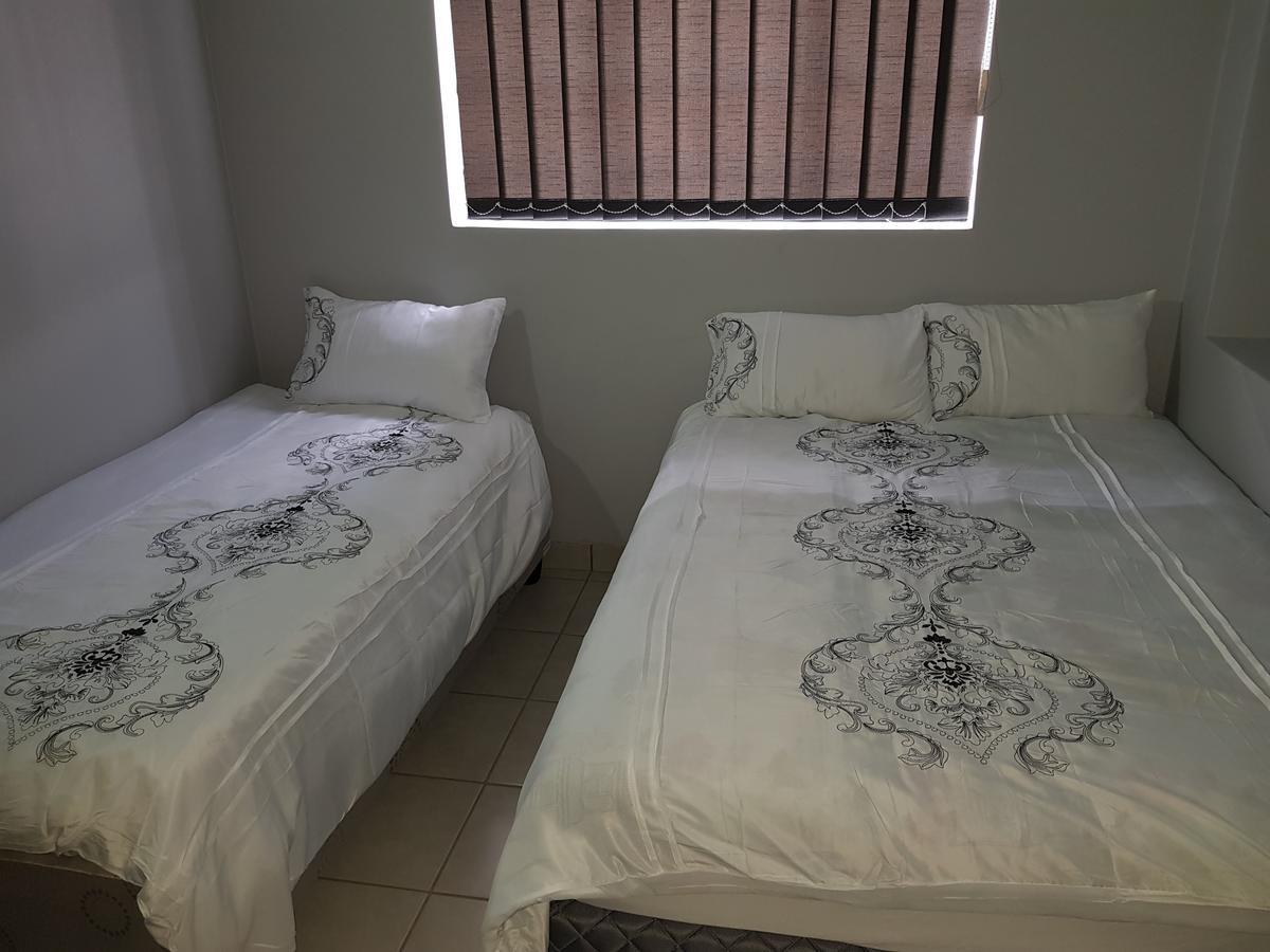 Bed & Breakfast Brownstone Backpackers