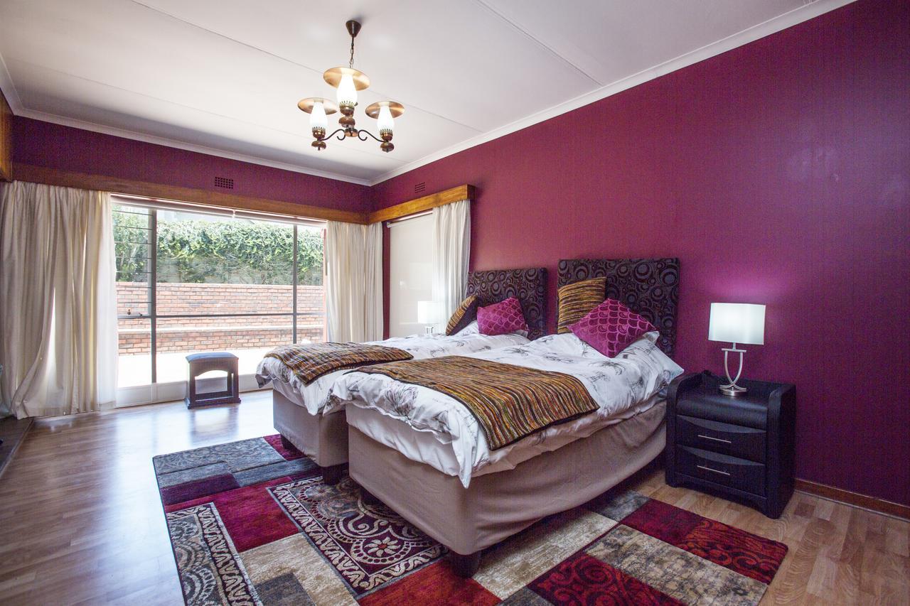 No. 2 Petunia Nhà gỗ Johannesburg
