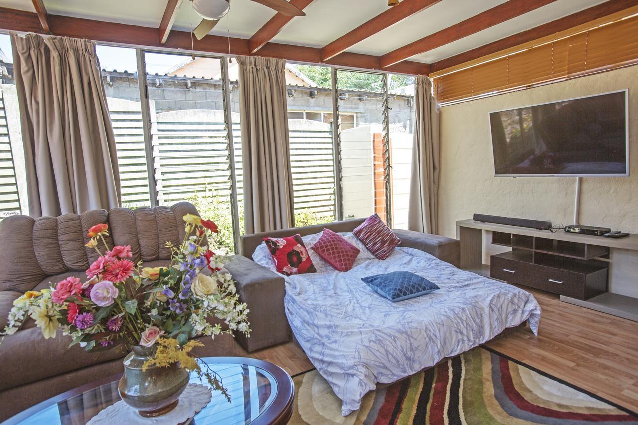 Chalet No. 2 Petunia *