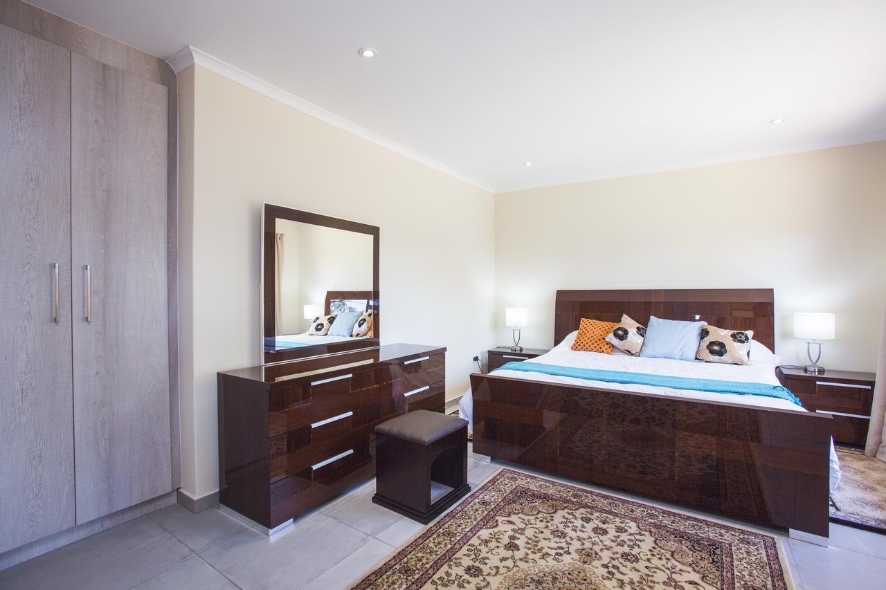 Nhà gỗ No. 2 Petunia Johannesburg