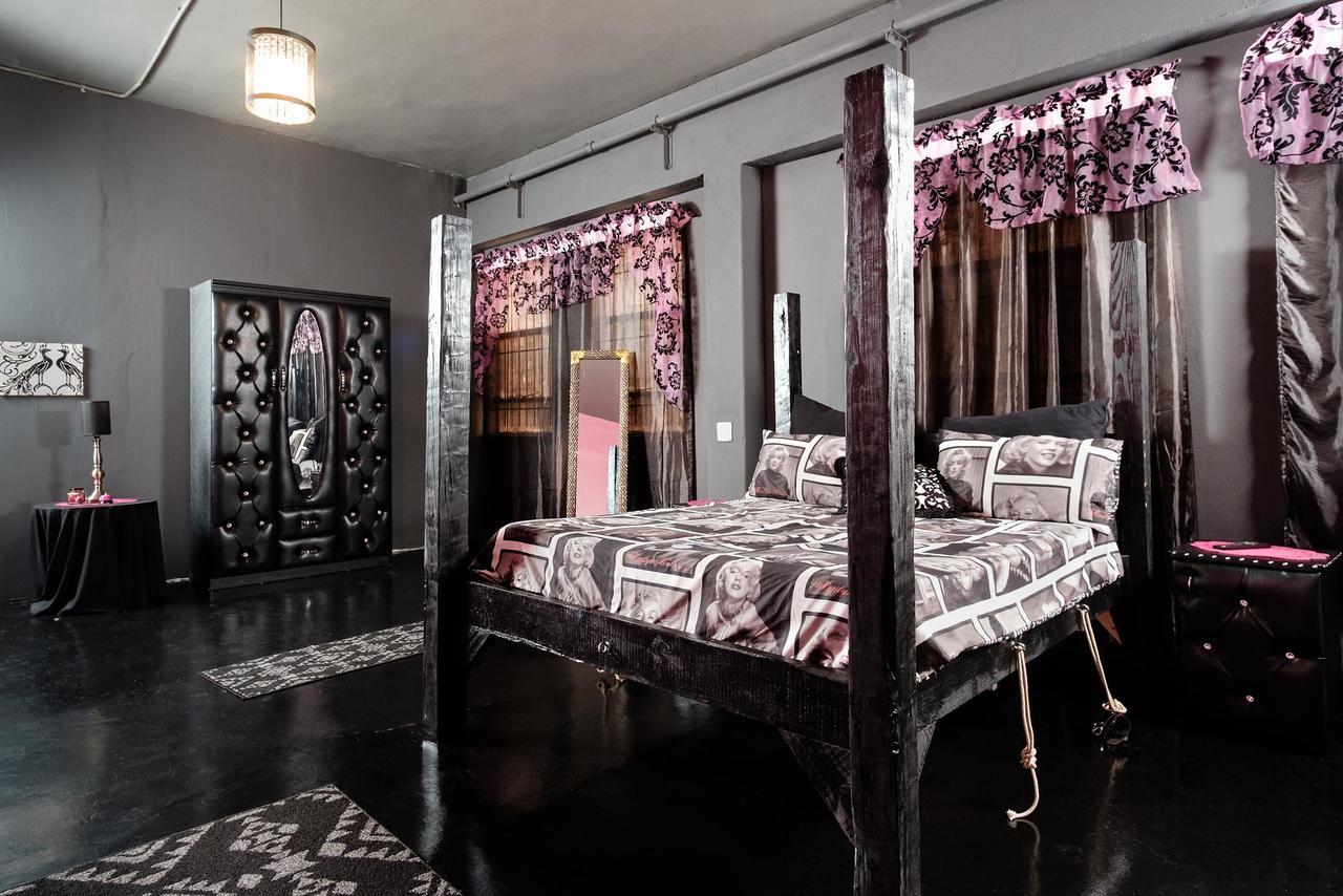 Fetishhavensa Liebeshotel 3*