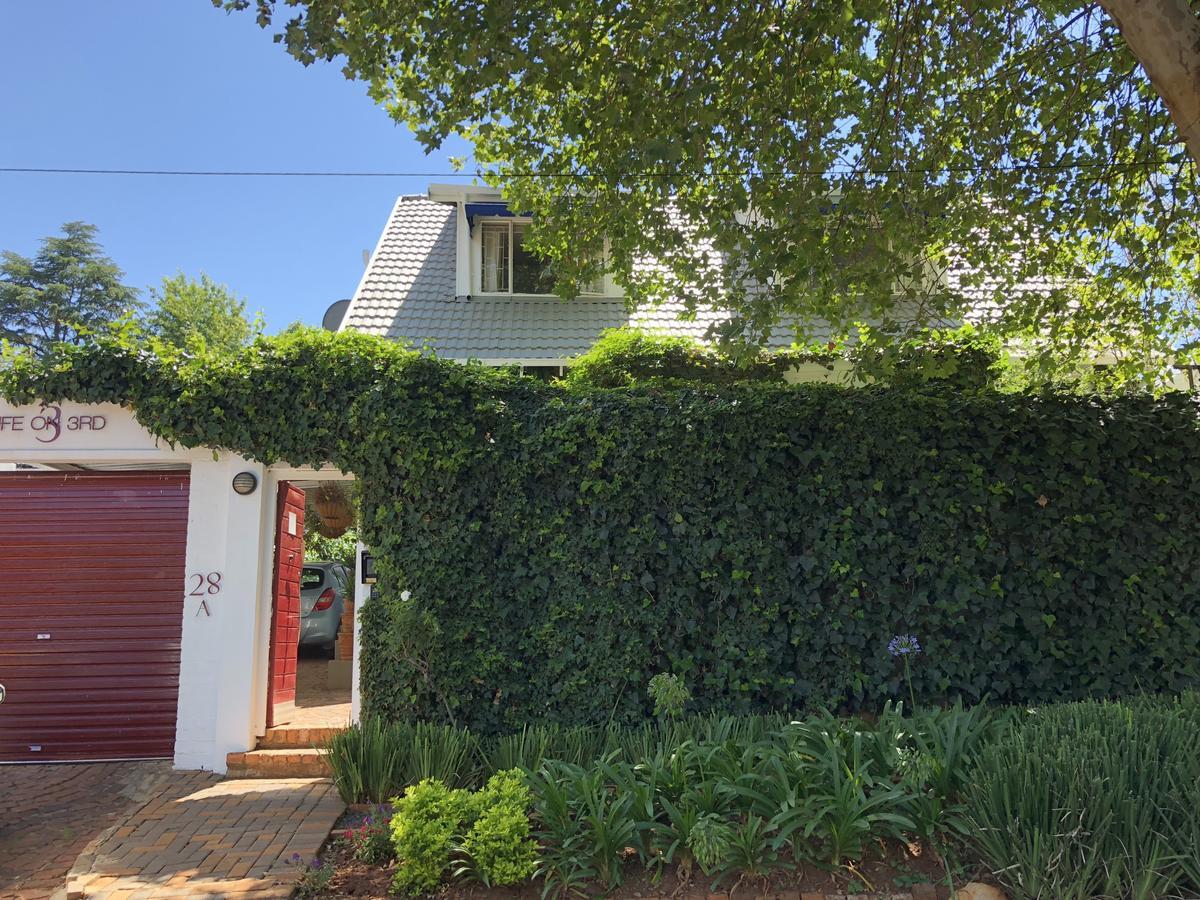 Life On 3rd Guest house Johannesburg