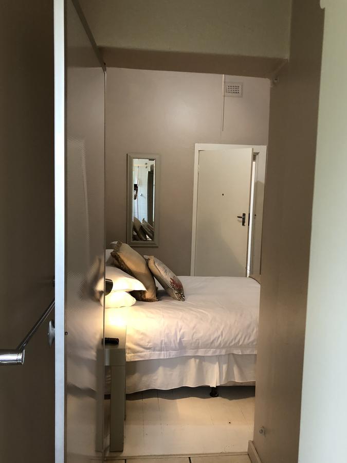 Life On 3rd Guest house Johannesburg