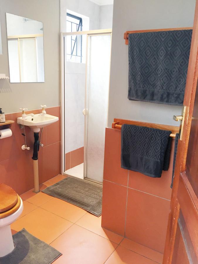 Alexander's House Guest house *