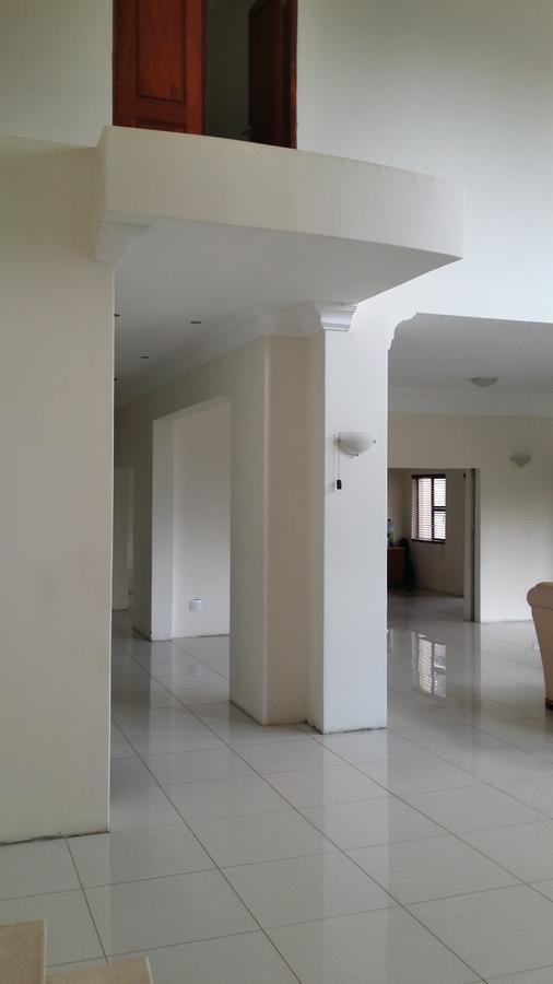 Bryanston Drive Elegant & Boardroom Facilities *