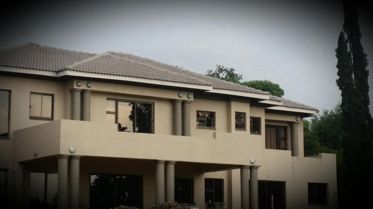 Bryanston Drive Elegant & Boardroom Facilities *