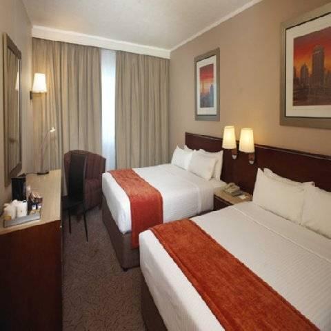 Khách sạn Garden Court Sandton