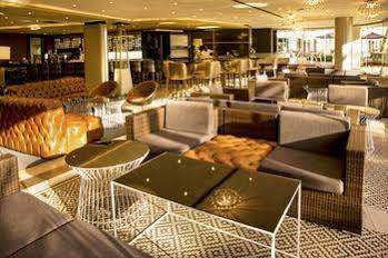 Southern Sun Grayston Sandton Hotel 4*