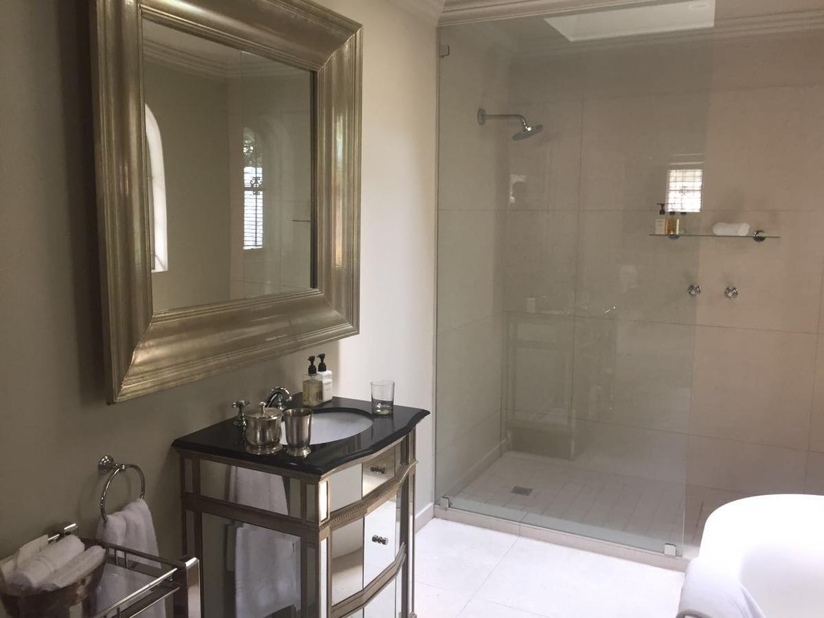Hoeveld House Hotel 5*