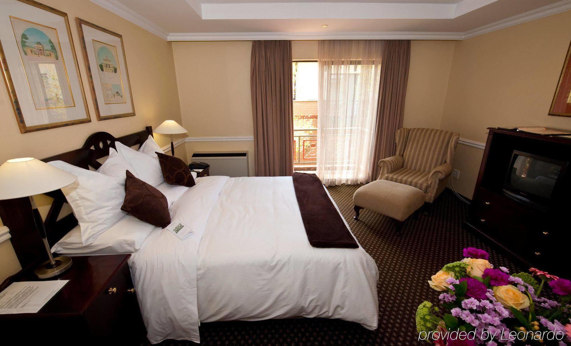 Courtyard Rosebank 4* Johannesburg