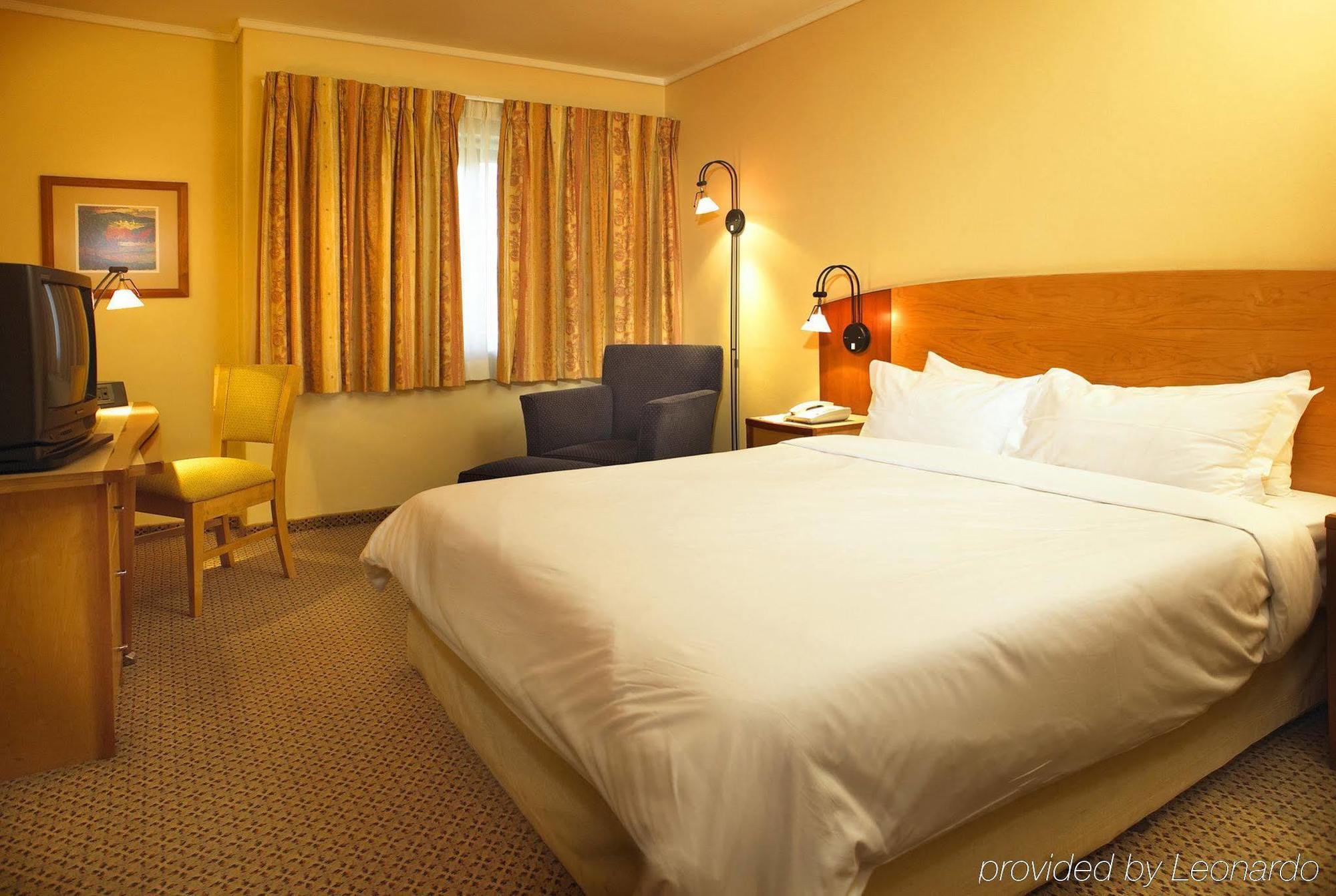 Garden Court Eastgate Hotel