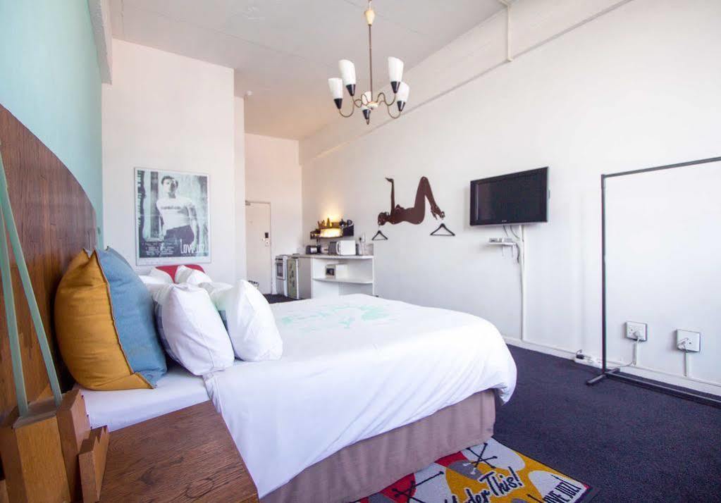 Hostel Curiocity Backpackers *