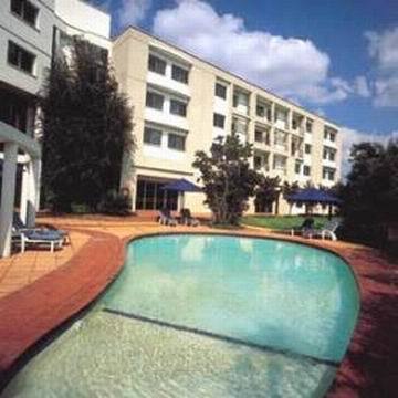 Garden Court Eastgate 3*