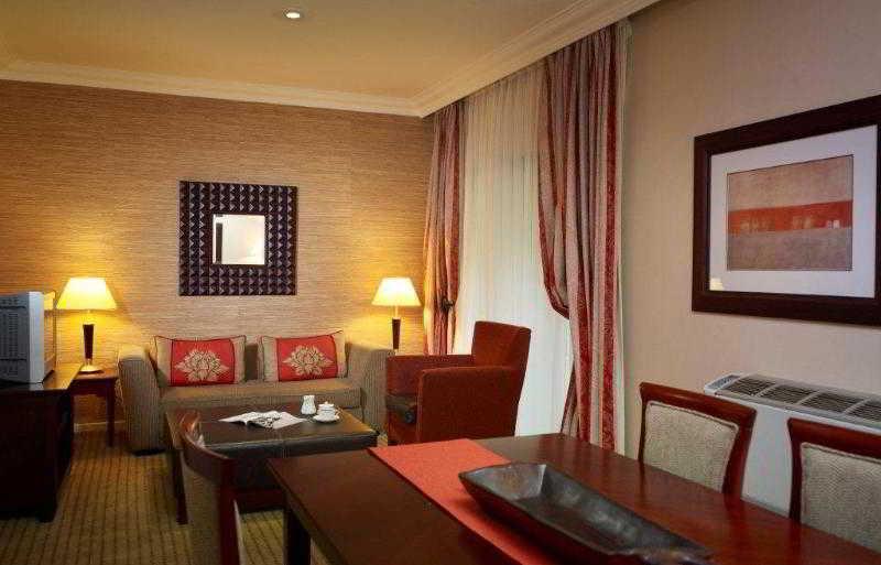 Southern Sun Katherine Street 4*