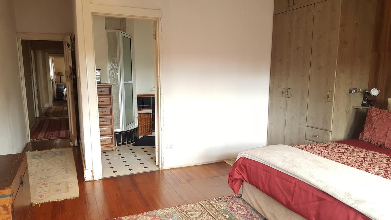 Old World Charm In The 3* Johannesburg