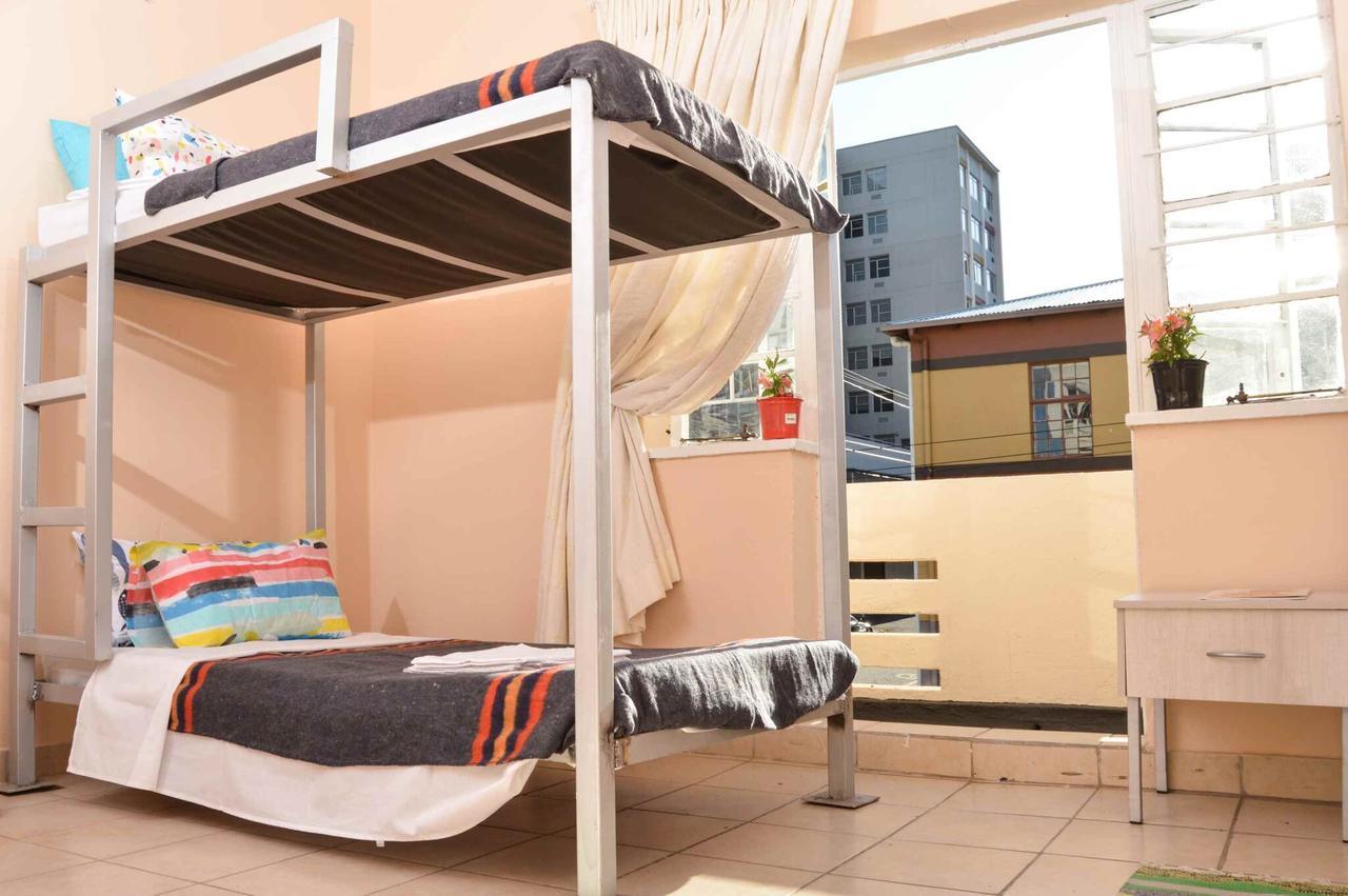 Urban Backpackers Albergue *