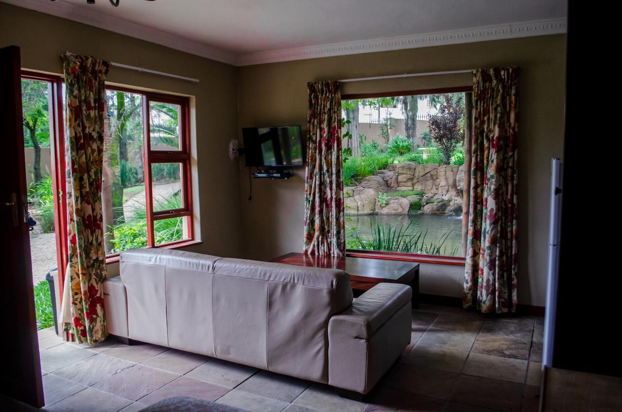 Lodge The Rivonia River